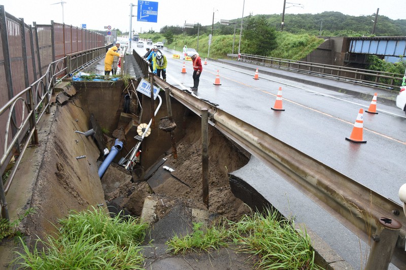 秋田などで激しい雨　大仙市で避難指示　29日朝にかけ土砂災害、氾濫警戒