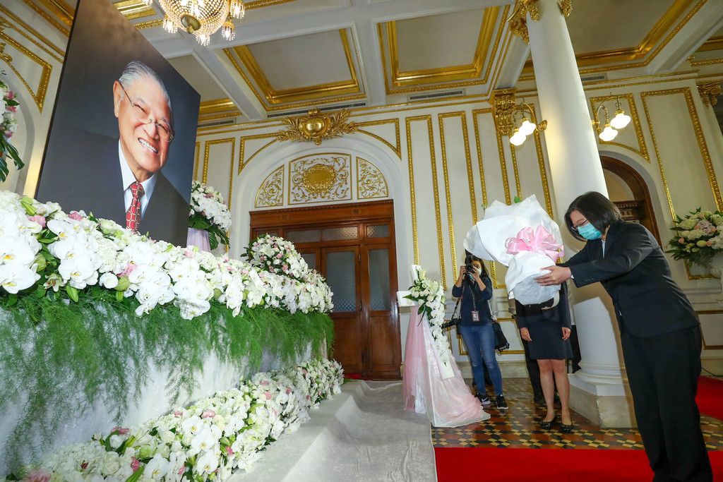 李登輝氏の弔問始まる　蔡総統も献花―台湾：時事ドットコム
