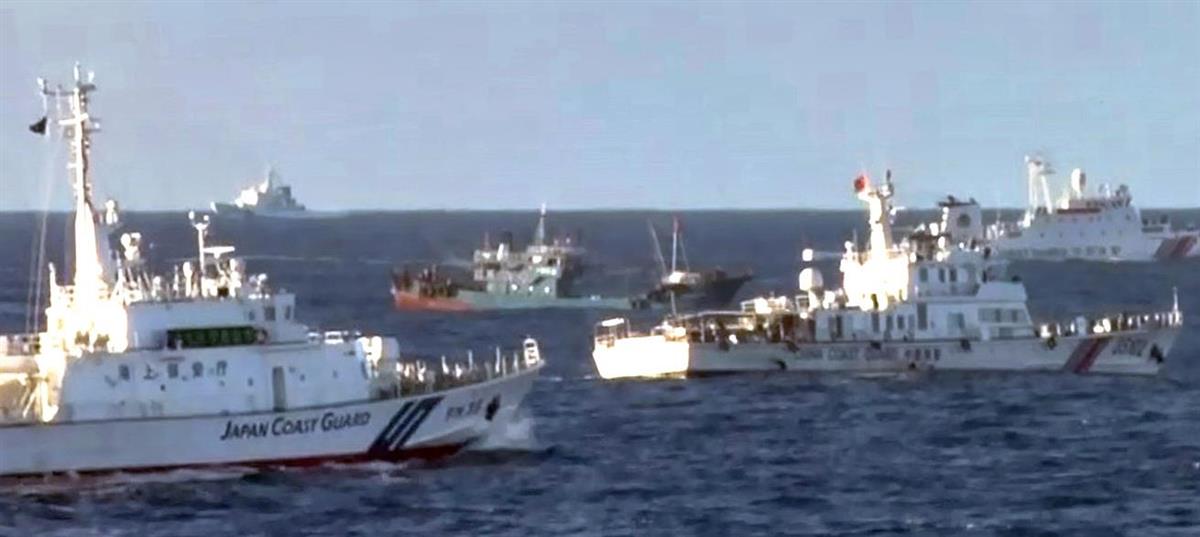 中国、漁船群の尖閣領海侵入を予告　「日本に止める資格ない」