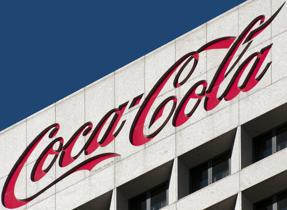 日本コカ・コーラ、リサイクルPETでフェイスシールド製造　医療機関へ寄贈