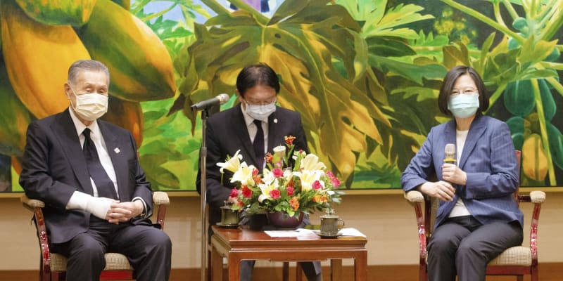森元首相、台湾で李登輝氏を弔問　総統が会談し謝意