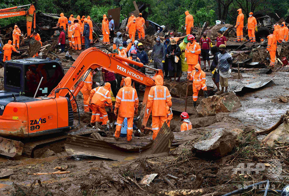 モンスーン豪雨で土砂崩れ、農園労働者43人死亡 インド