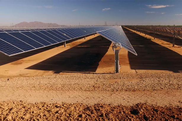 アブダビで建設の世界最大の太陽光発電所　発注先決定で一歩前進