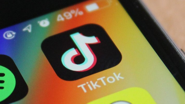 TikTokとの合併にTwitterが名乗り、ビル・ゲイツ氏は売却強制を強く批判