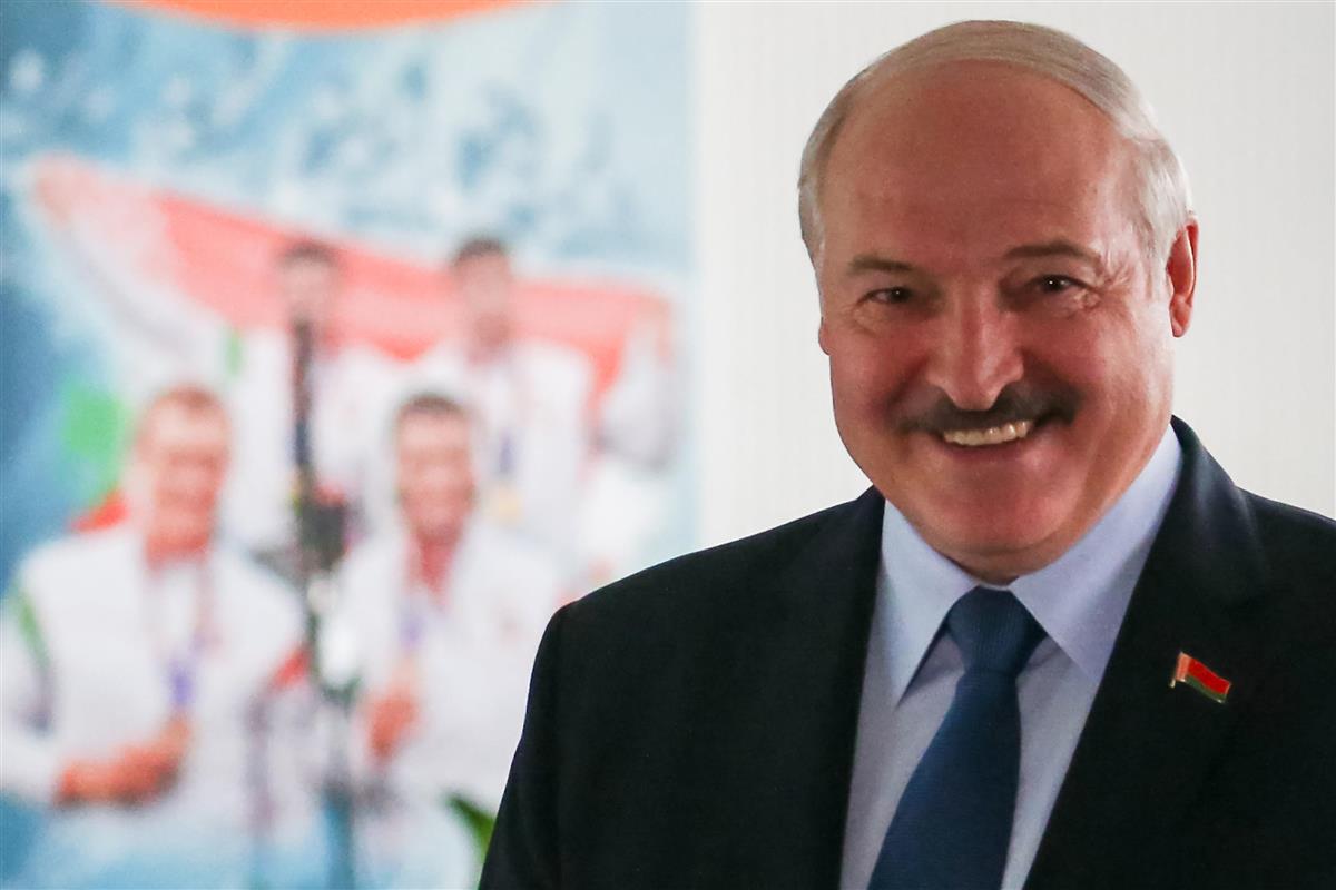 ベラルーシ大統領選「現職支持８０％」　反体制派は開票不正主張