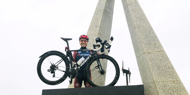 自転車で列島縦断、ギネス達成　42歳高岡さん、6日半で走破