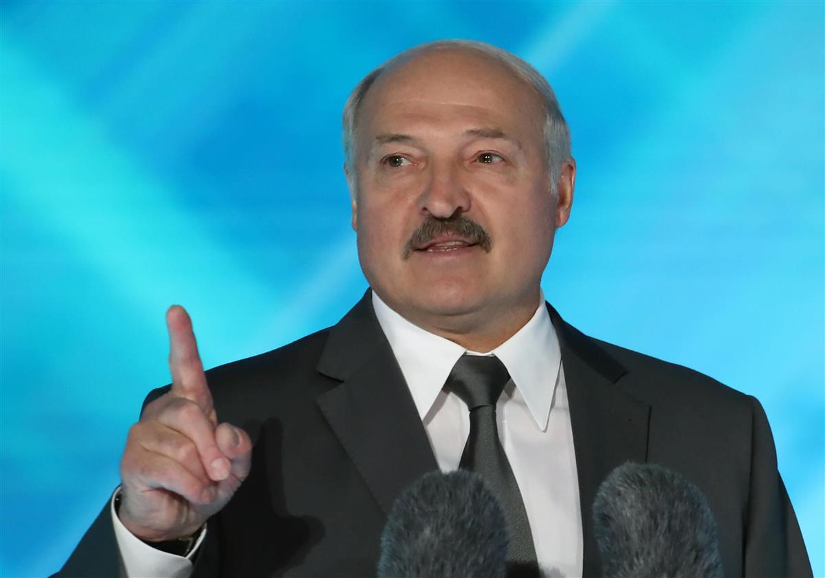 ベラルーシ大統領「６選」　中露が祝福、欧米は批判