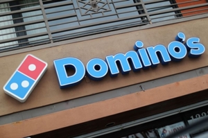 ドミノ・ピザ、全米で2万人超採用へ - ロイター