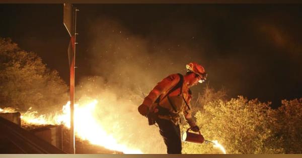 山火事で非常事態宣言、米加州　30カ所前後で発生