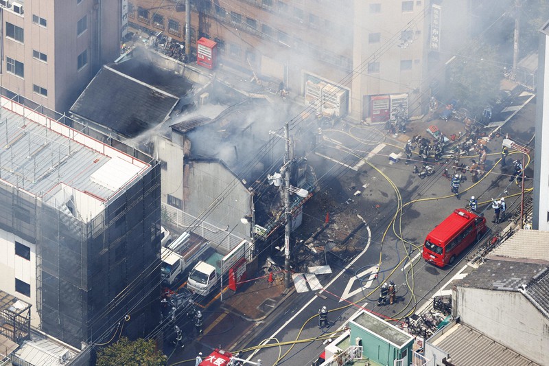 大阪・西成でアパート火災男性2人死亡 1人けが