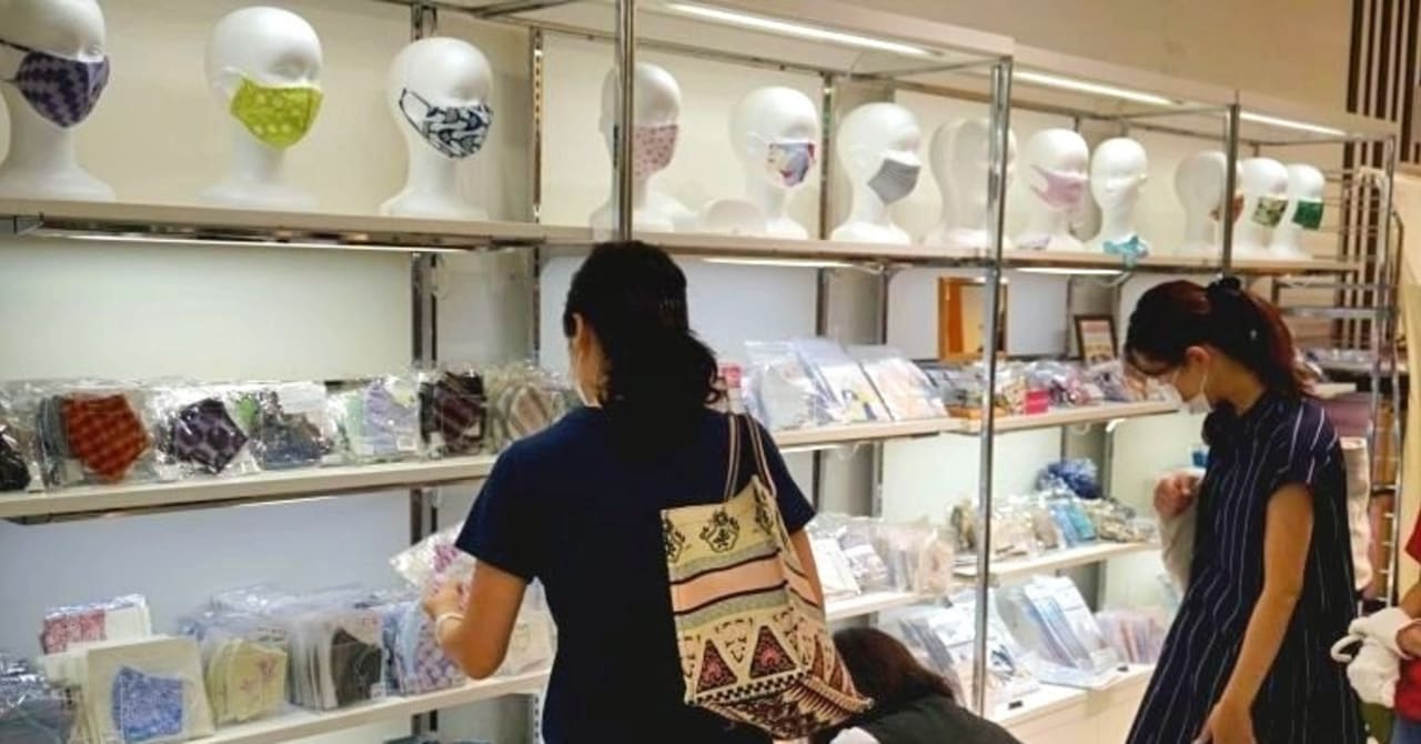 高島屋新宿店が国内染織産地のマスクを限定販売、自動販売機も設置