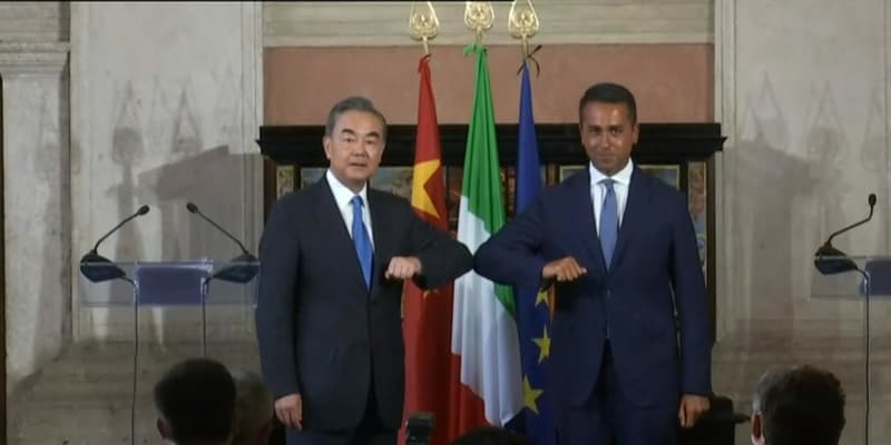 中国外相が欧州歴訪開始　イタリア、コロナ対策で連携確認