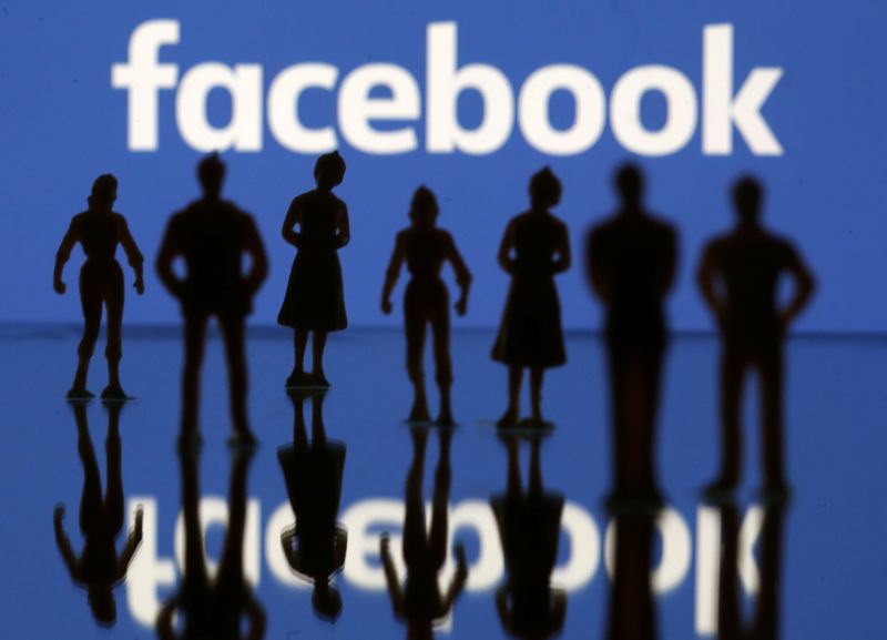 フェイスブック、アップルの広告方針変更はソフト会社に打撃と警告