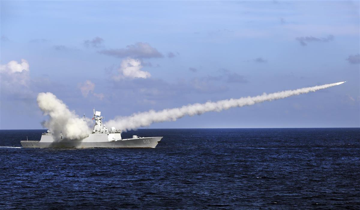 越、中国に演習中止要求　南シナ海「主権を侵害」