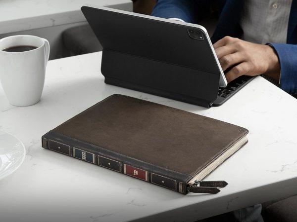 iPadがビンテージ本に!? Appleキーボードも収納できるカバー「BookBook」がTwelve Southから登場