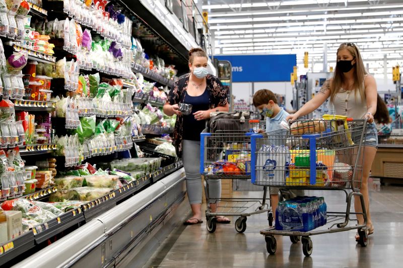 米個人消費、7月は1.9％増　所得持ち直し　回復に不安も