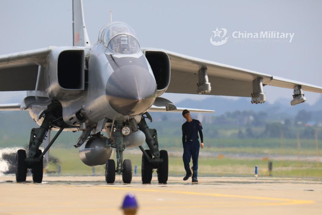 日中の空中戦シミュレーション、中国空軍の実力は　数では4倍、性能向上も著しい中国空軍、危うし尖閣