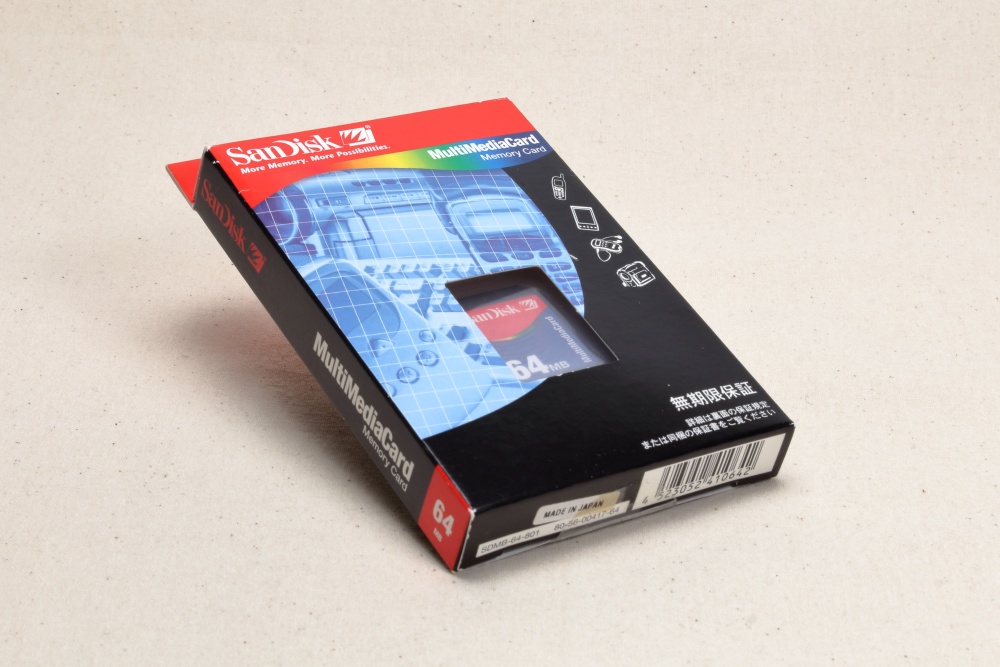 携帯電話やPDA、カメラなどで利用された「MultiMedia Card」（MMC）：スイートメモリーズ File029