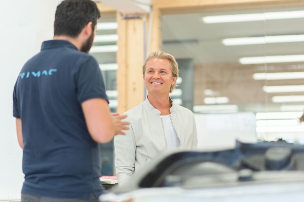 ニコ・ロズベルグ、新型EVハイパーカーのリマック『C_Two』の顧客のひとりにサーキットテストへ［動画］