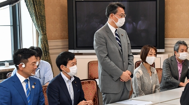 新党代表・党名選告示、泉健太・枝野幸男両議員が立候補を届け出 - 立憲民主党