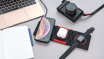 iPhoneやAirPods、Apple Watchまで、全てのアップル製品に対応のワイヤレス充電器