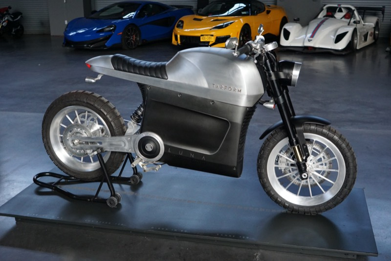 Tarformがオートバイを避けていた人向けの電動バイクLunaを発表