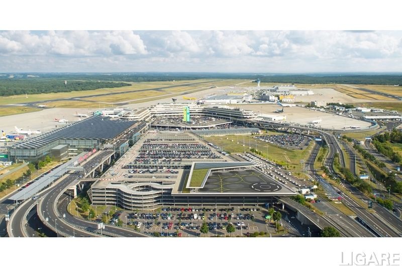 「空飛ぶクルマ」ベンチャーのLiliumがドイツの2空港と提携