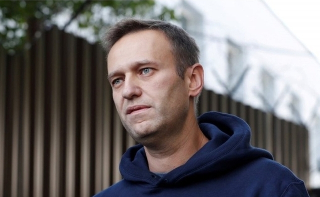 毒物使われたロシア野党指導者、「ベッドから離れる」まで回復 - BBCニュース