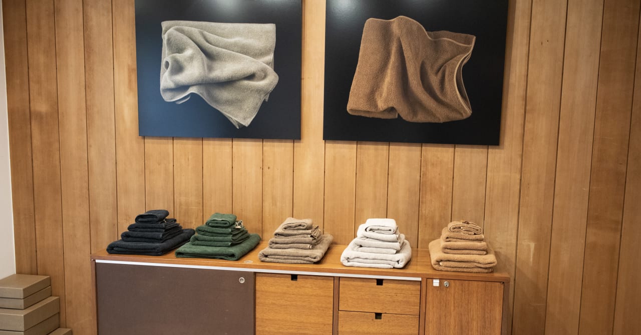 エイトン久﨑康晴による新ライフスタイルブランド「エシャペ」がデビュー、天然素材のタオルやパジャマを発売