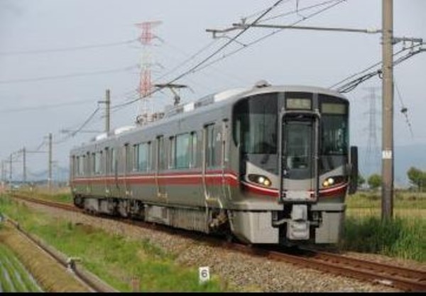 七尾線への521系投入は10月3日9月27日には七尾駅で展示会