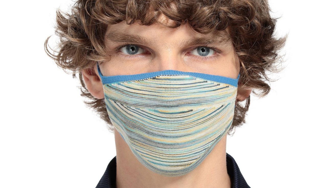 ミッソーニから、100%リサイクル素材の地球にやさしいマスクが登場