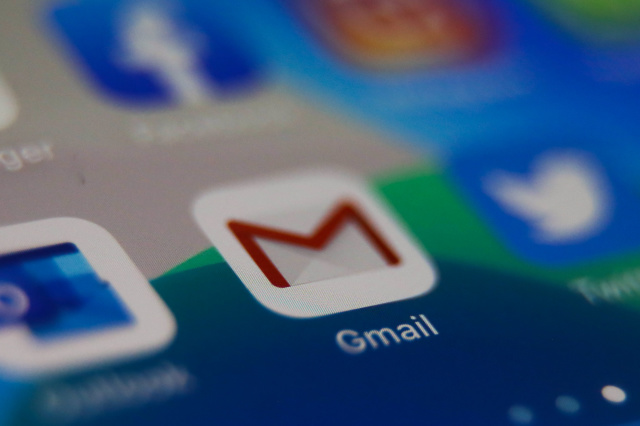 「iPhone標準メールアプリをGmailに」がついに実現。ただしリセット後は要再設定