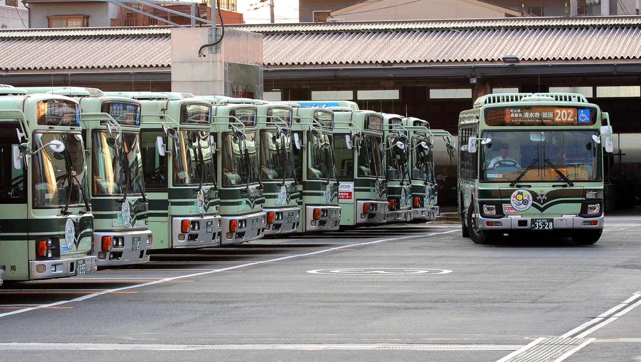 京都市バス、赤字63路線に　委託会社撤退やコロナ影響で12路線増加