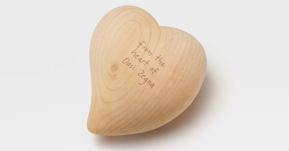 「エルメネジルド ゼニア」が倒木・伐採された木から製作した“WOODEN HEART”を発売
