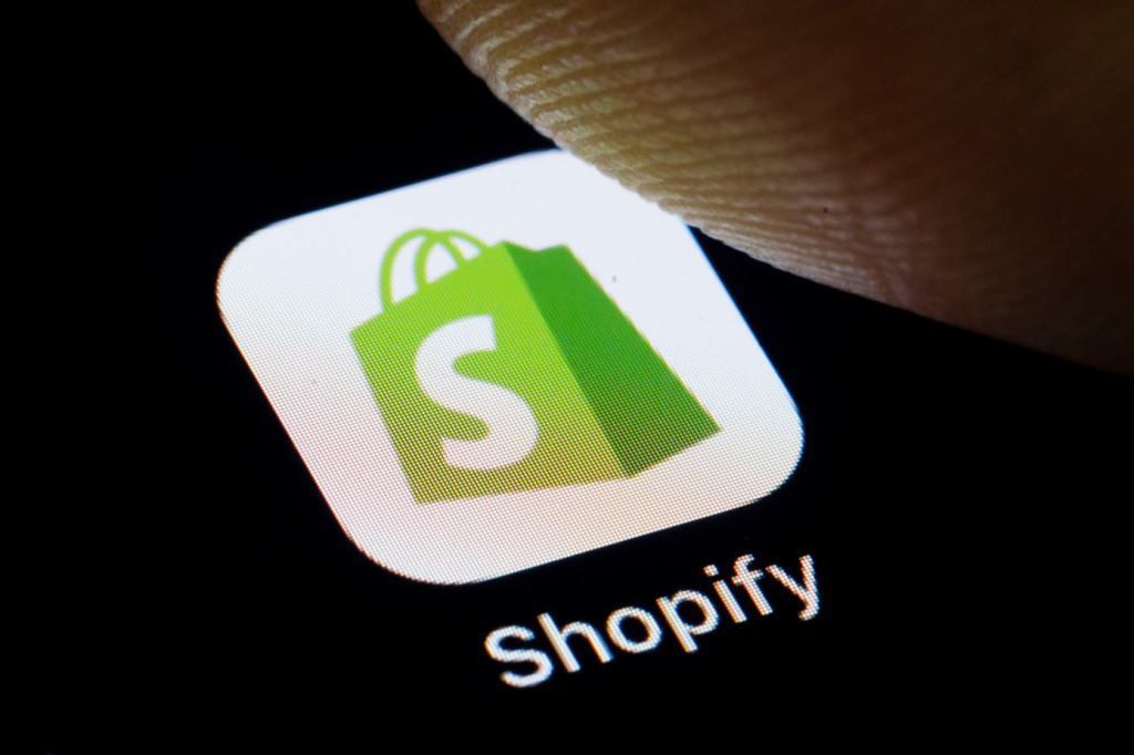 Shopifyが従業員によるデータの漏洩を発表
