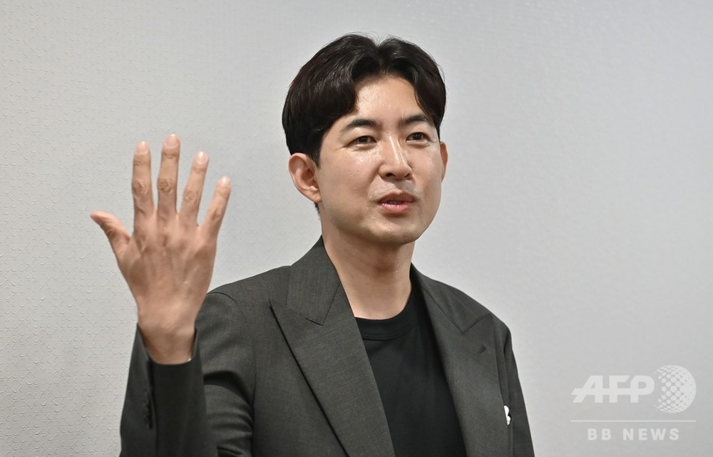 「ナッツ姫」への土下座から、韓国第3党の代表候補に 大韓航空の元客室責任者