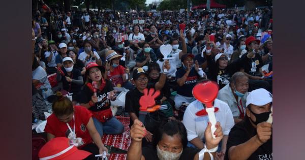 タイ国会、憲法改正論議11月に延期　デモ参加者「時間稼ぎ」と反発