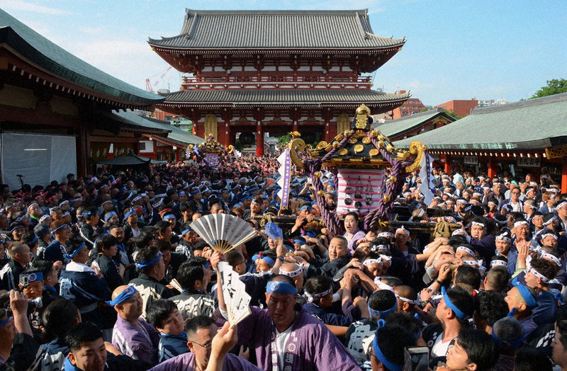 浅草・三社祭大きく様変わり　規模縮小、神輿はトラックに載せて　10月開催