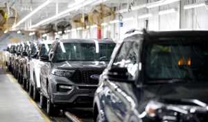 アングル：米自動車業界、想定外の業績回復　強い需要と在庫減 - ロイター