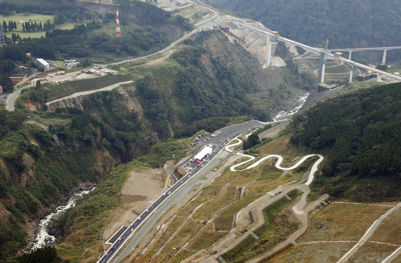 2016年の熊本地震で寸断の国道57号開通　大分、熊本が主要道路でつながる
