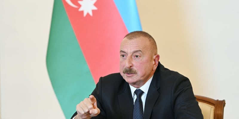 アゼル大統領、ナゴルノ奪還表明　アルメニアとの交渉拒否