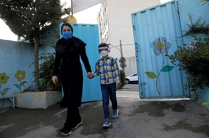 イラン、新型コロナ感染・死者数が記録的水準 - ロイター