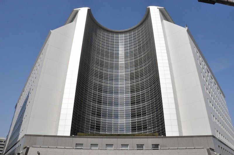 5億円相当の金塊密輸しようとした疑い 貿易会社社長ら5人を逮捕 大阪府警