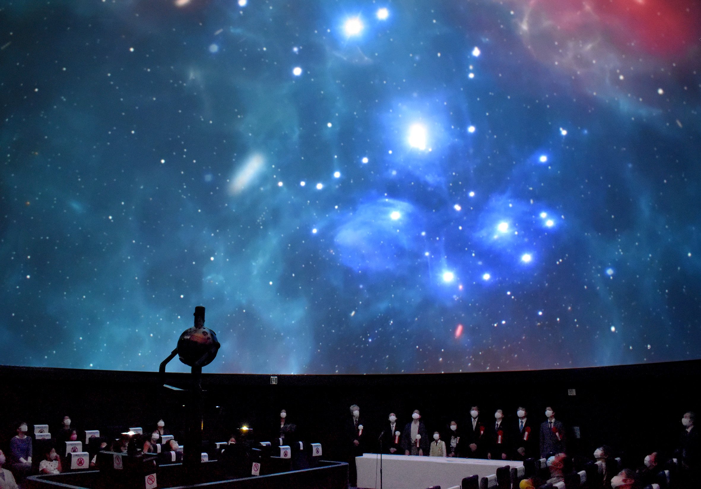 「まるで宇宙旅行」プラネタリウムリニューアル　鮮明に立体的な星空演出