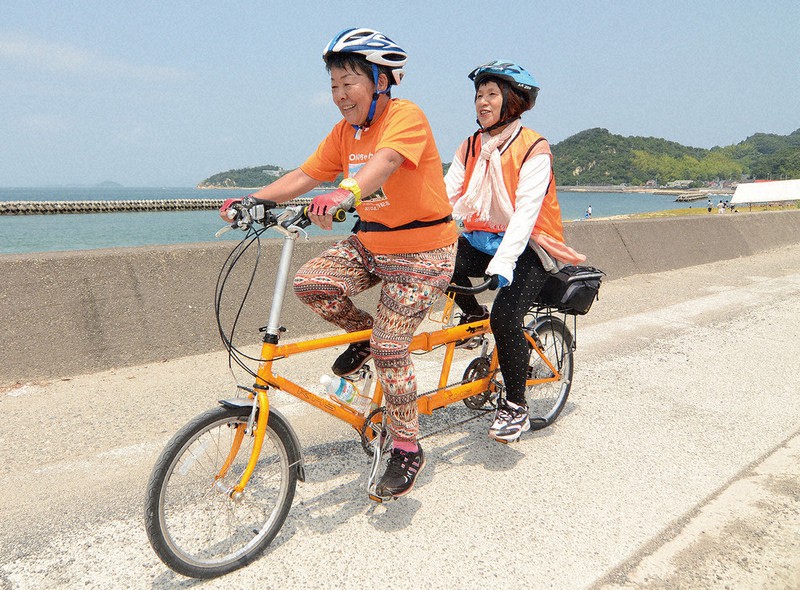 タンデム自転車、徳島でも公道解禁　視覚障害者ら歓迎、体験会に定員超えの応募