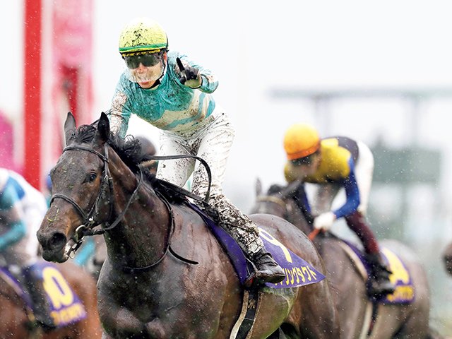 【秋華賞】デアリングタクト、史上初の無敗三冠牝馬へ　「将来はアーモンドアイのように」桜花賞の裏側