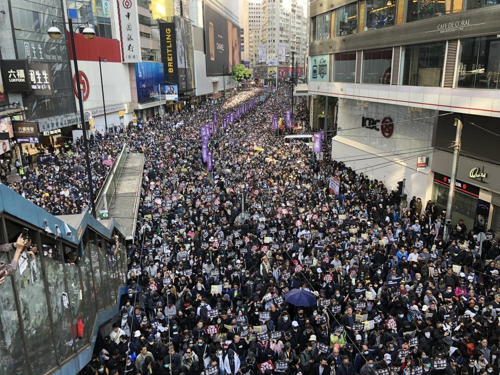 マカオの「世界報道写真展」中断　香港デモ写真で圧力か