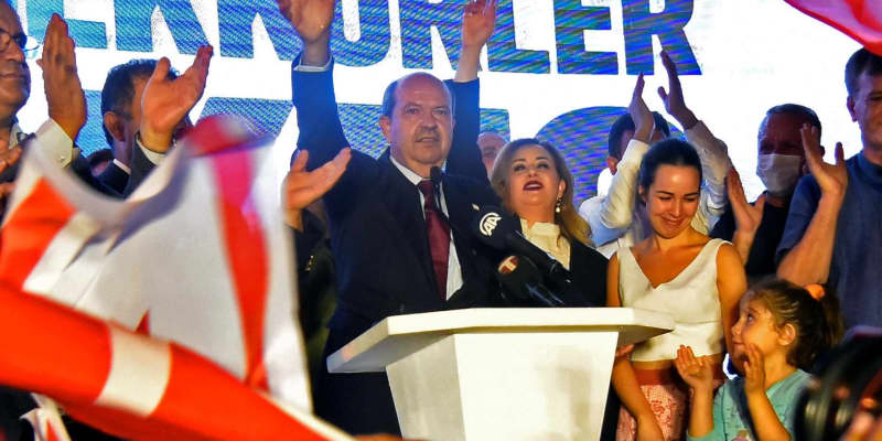 親トルコ右派が現職破る　北キプロス大統領選