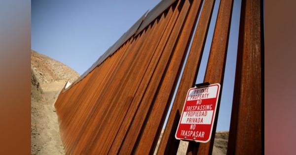 トランプ政権の移民政策、連邦最高裁が審理へ　メキシコ待機政策