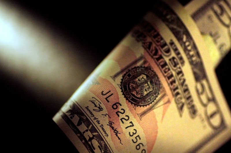 ドル下落、米コロナ対策期待でリスク通貨に買い＝ＮＹ市場